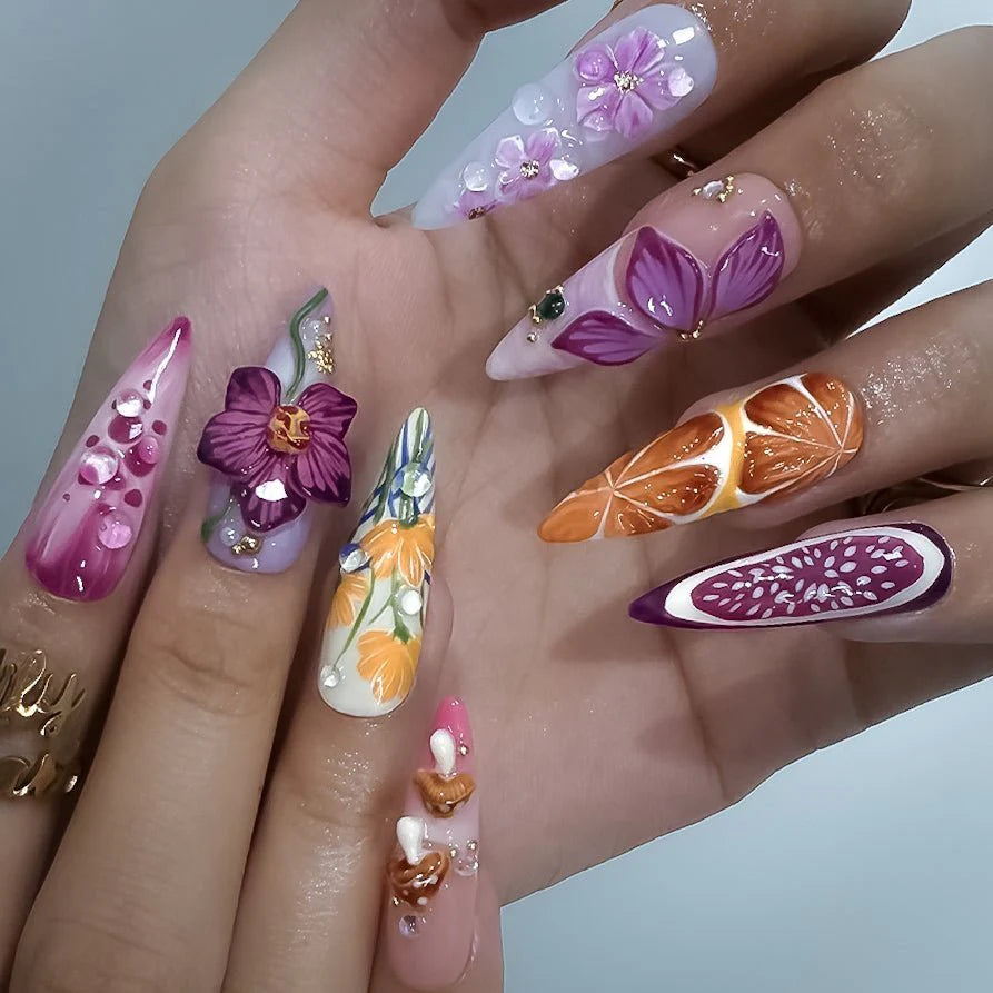 She Blooms Wild False Nails