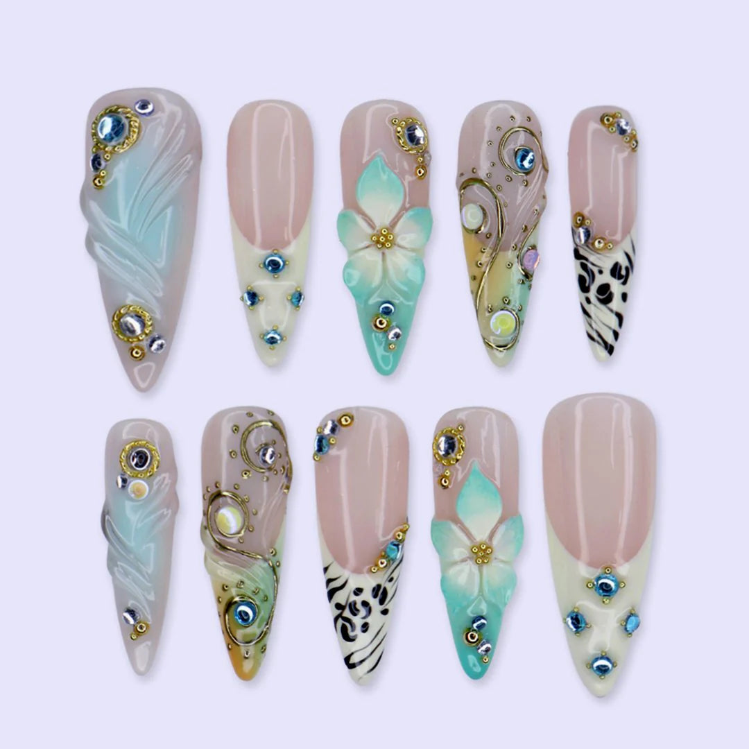 Aqua Luxe Fake Nails