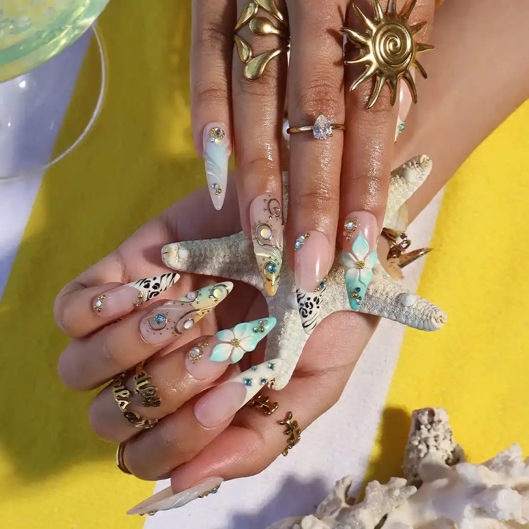 Aqua Luxe Fake Nails