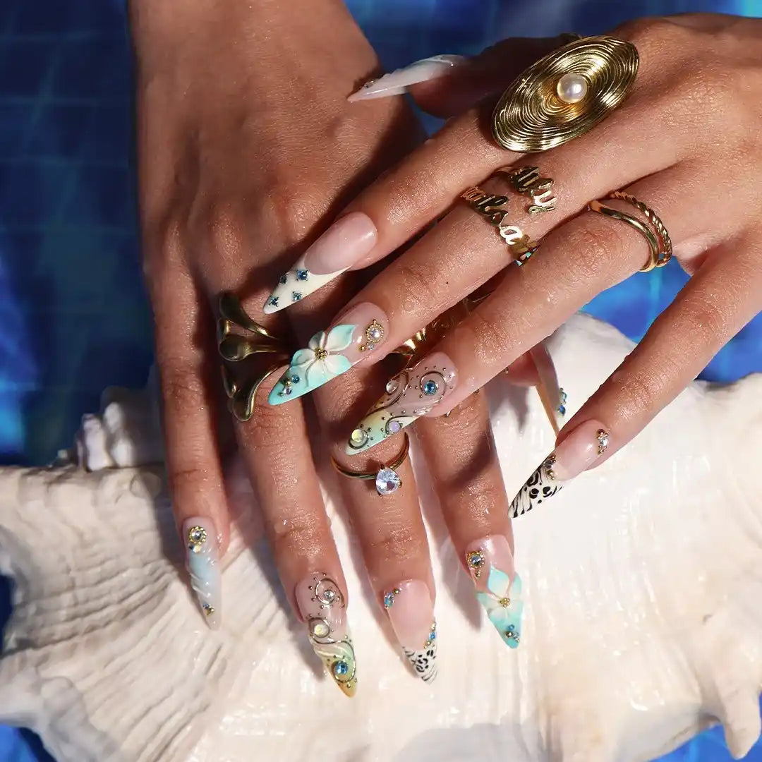 Aqua Luxe Fake Nails