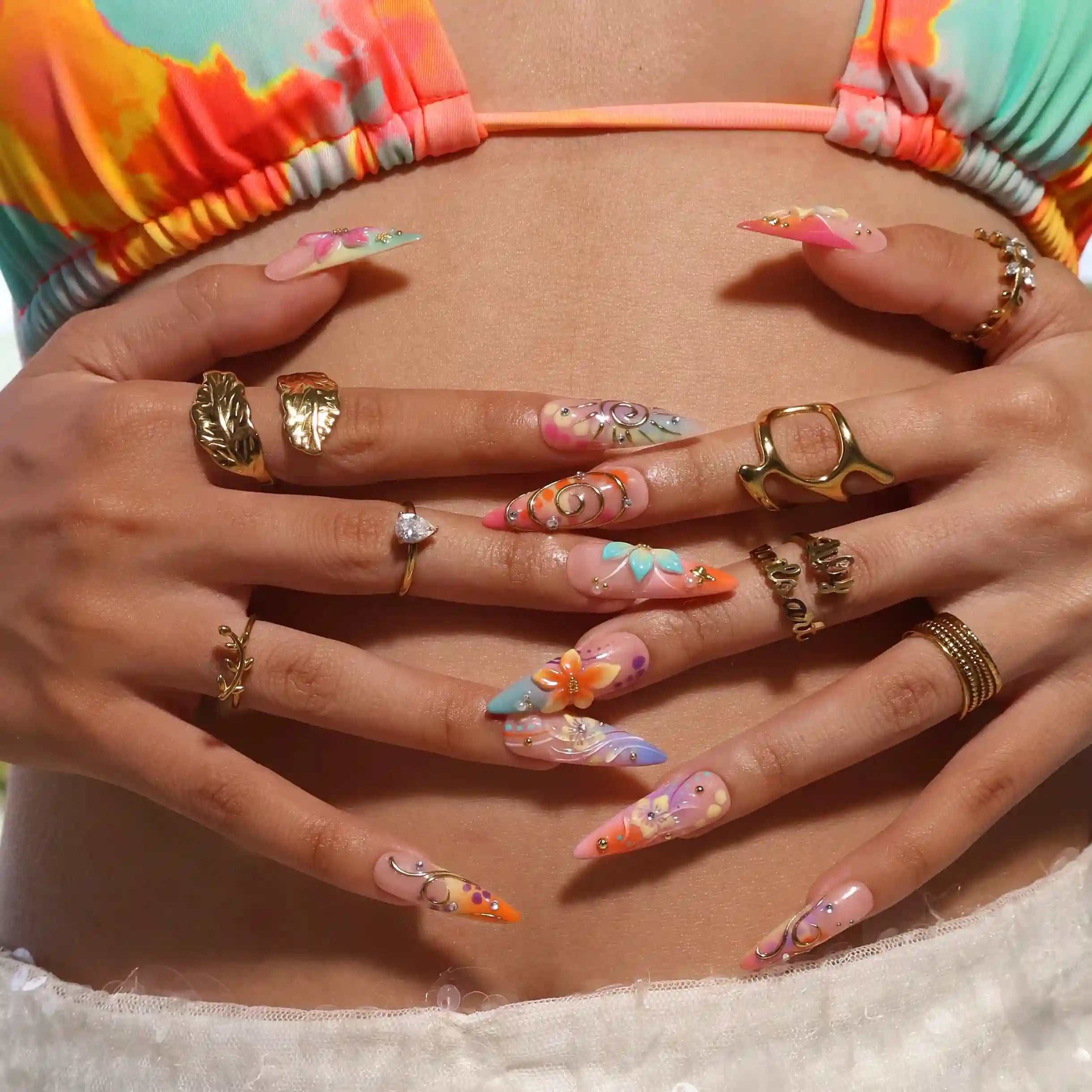 La Abundancia Fake Nails