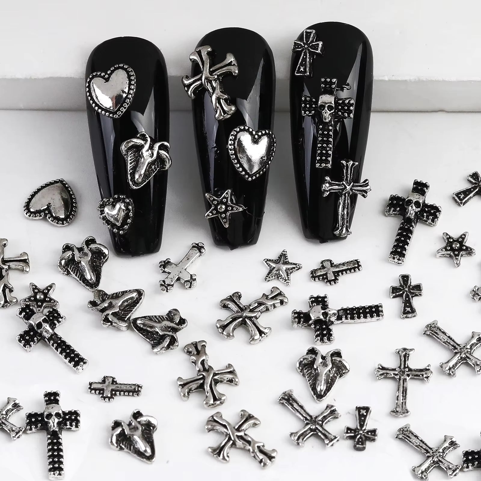120PCS / 1 Box Vintage Cross & Heart Metal Nail Charms Set